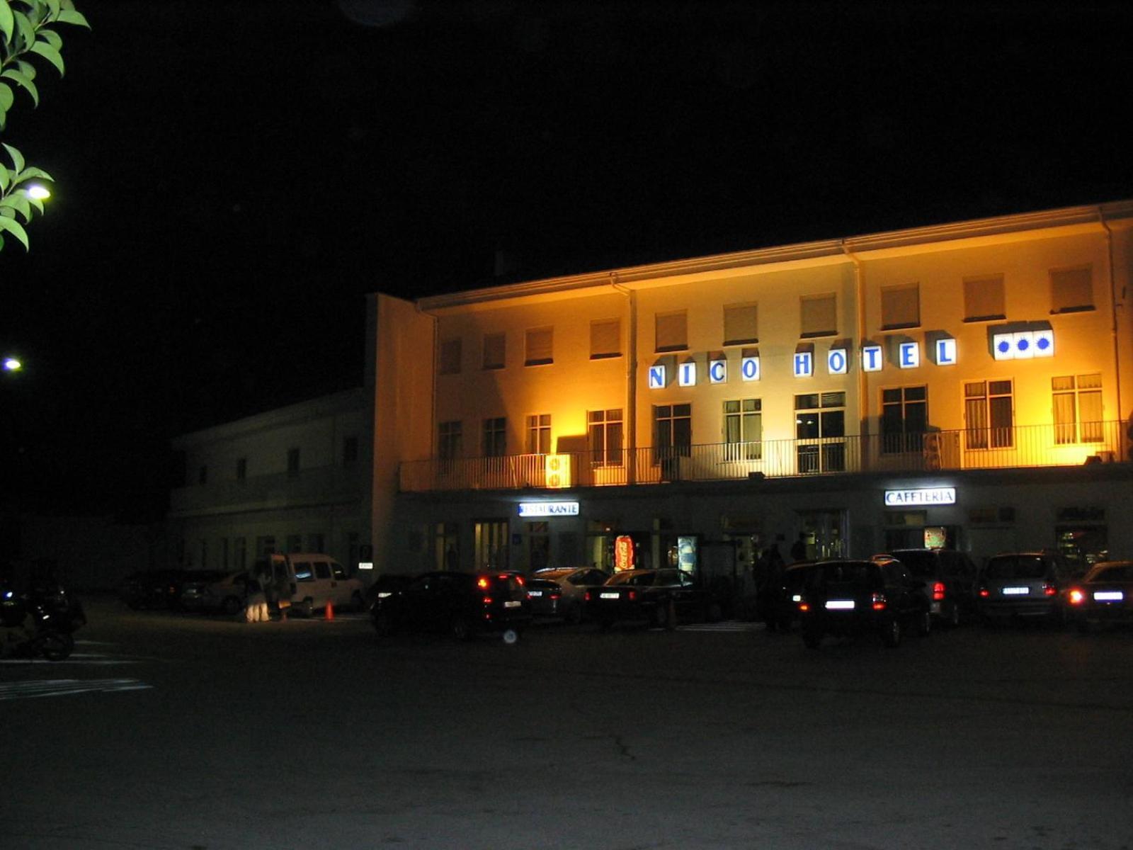 Hotel Nico Medinaceli Exteriör bild
